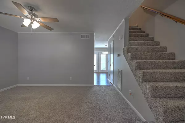 Bristol, TN 37620,1476 Highway 126 #A6