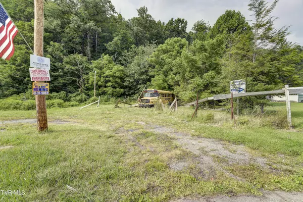 Roan Mountain, TN 37687,7925 Highway 19e