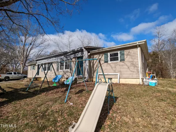 Gate City, VA 24251,212 Crescent CIR
