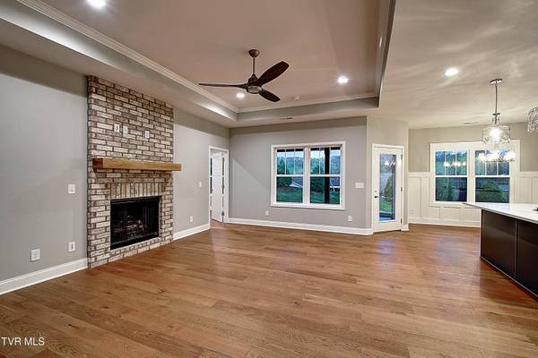 734 Hunts Terrace DR Kingsport, TN 37663