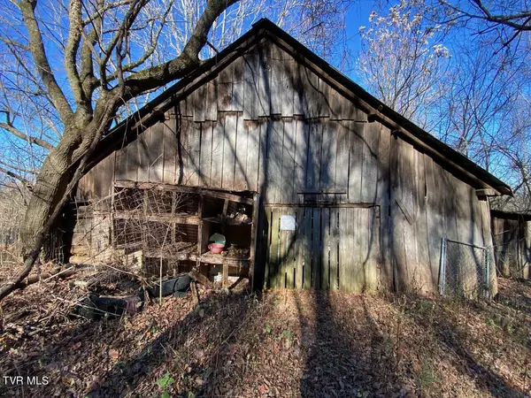 Thorn Hill, TN 37881,902 Charlie Dalton LN