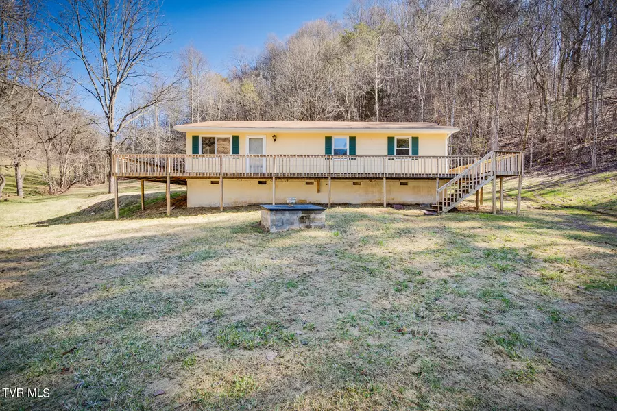 6090 Shaffertown RD, Bristol, VA 24202