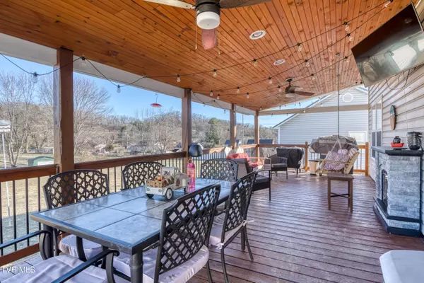 Bristol, VA 24201,165 Brandon LN