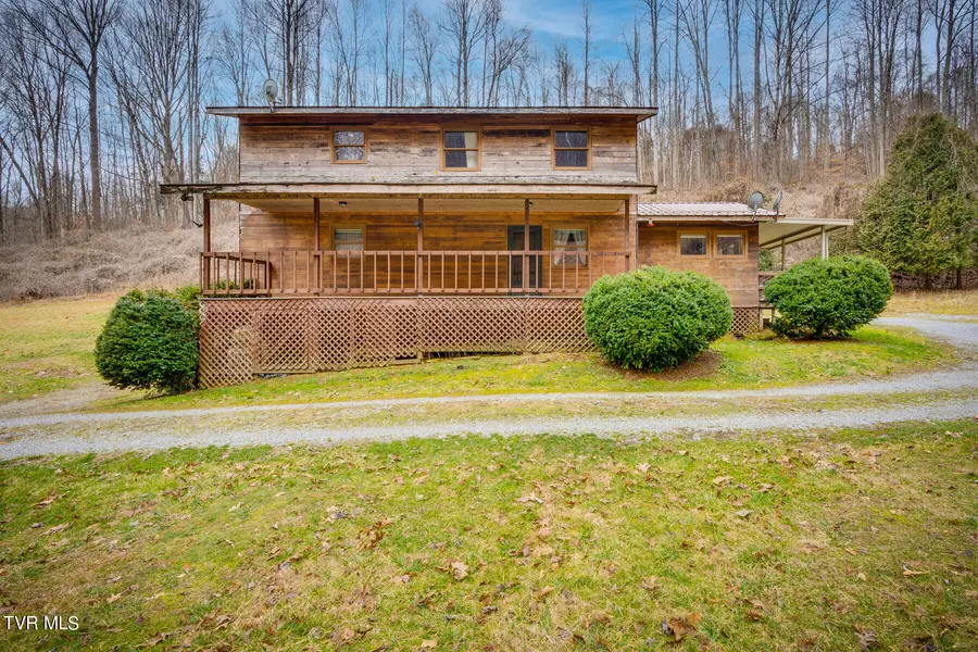 1739 Sugar Pine LN, Gate City, VA 24251