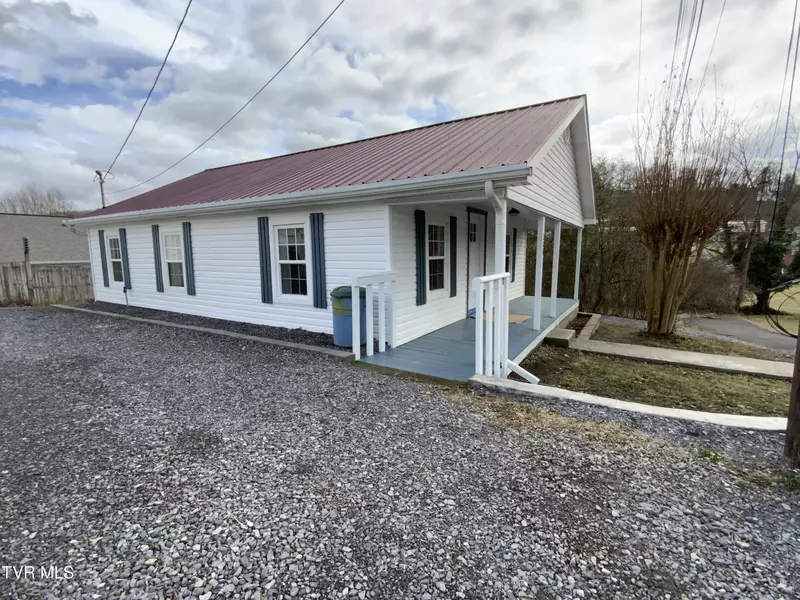 208 Hawkins ST, Rogersville, TN 37857