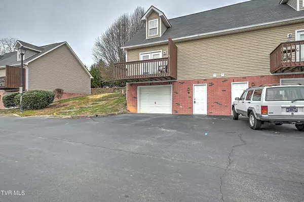 Johnson City, TN 37615,306 Cambridgeshire CT #306