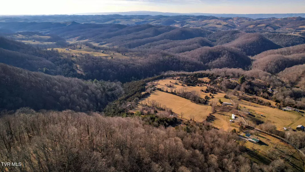 Tbd Honaker Chapel Road, Castlewood, VA 24224
