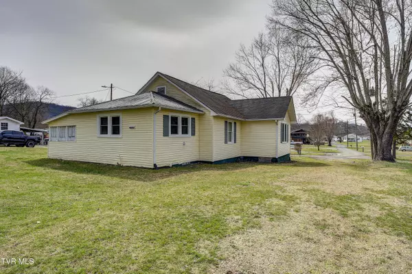 Erwin, TN 37650,112 Lewis Lane LN