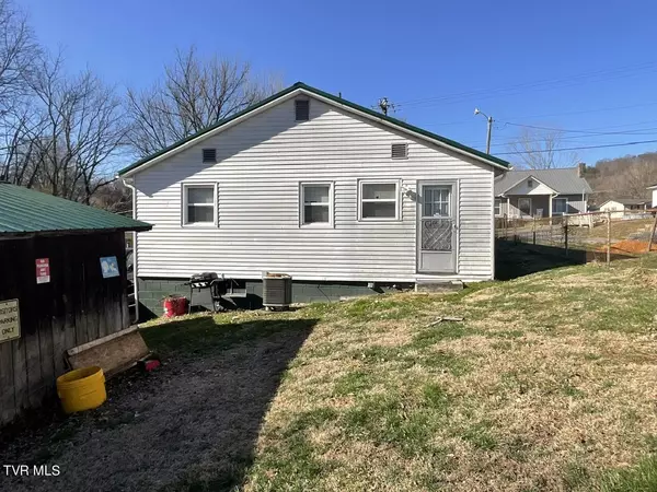 Rogersville, TN 37857,402 Clay ST