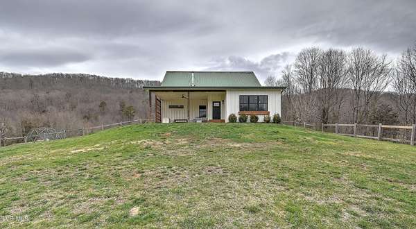 Mendota, VA 24270,15651 Barnrock RD