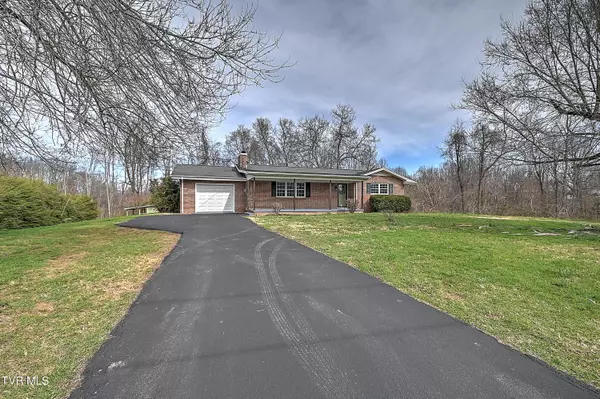 4002 Old Jonesborough RD, Jonesborough, TN 37659