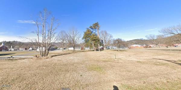 889 Mohawk DR, Erwin, TN 37650