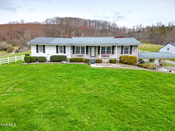 Gate City, VA 24251,120 Harness RD