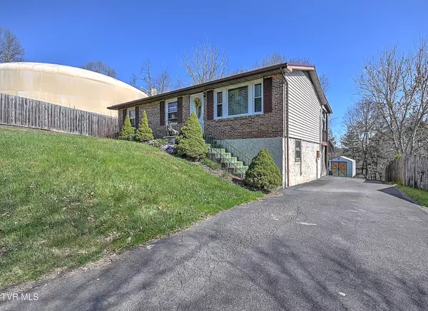 Bristol, VA 24201,255 Locust Hill DR