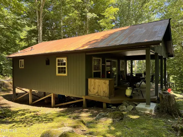 Roan Mountain, TN 37687,161 Rustic Log Cabin LN