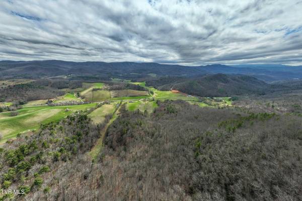 3972 Big Dry Run RD, Mountain City, TN 37683