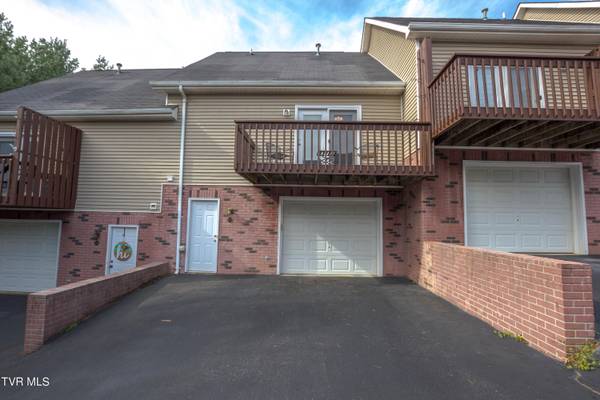 Johnson City, TN 37615,703 Cambridgeshire CT #703