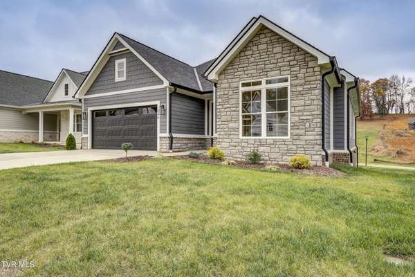 Johnson City, TN 37615,246 Winston PL