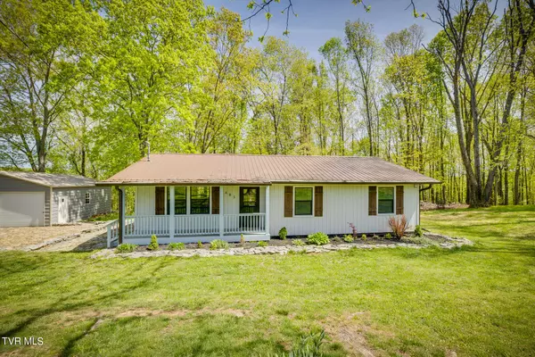 405 Ridgecrest RD, Jonesborough, TN 37659