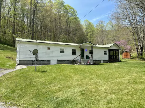 509 Rogers Cemetery RD, Pennington Gap, VA 24277