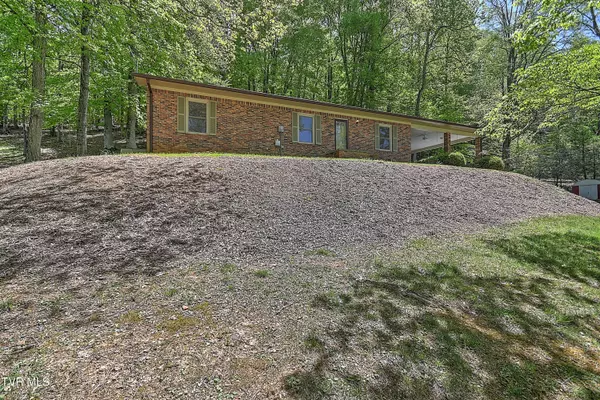 Blountville, TN 37617,349 Glory RD