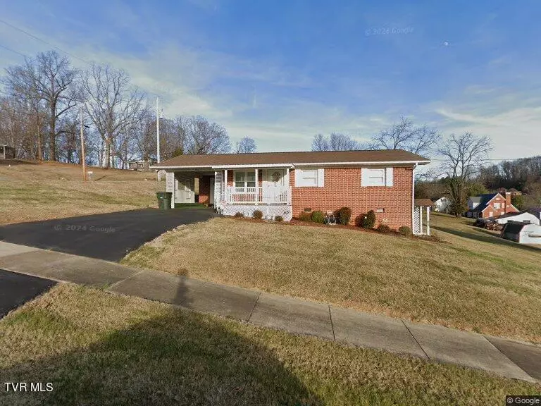 Elizabethton, TN 37643,800 Grand AVE