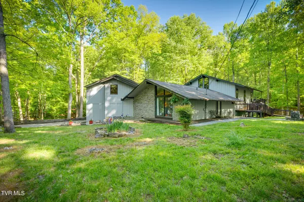 Gray, TN 37615,117 Lakeside DR