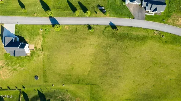 Bristol, TN 37620,221 Lakeview Estates DR
