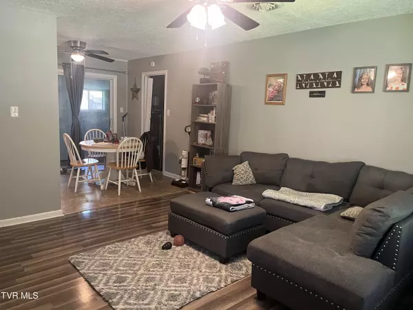 Bluff City, TN 37618,1760 Mount Holston RD