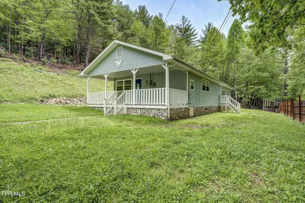 5610 Sink Valley RD, Butler, TN 37640