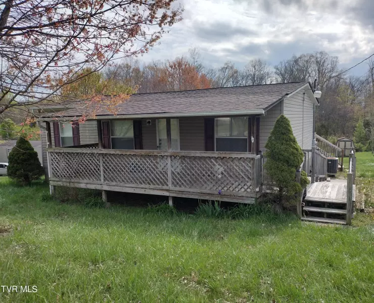 125 Roaming DR, Chuckey, TN 37641