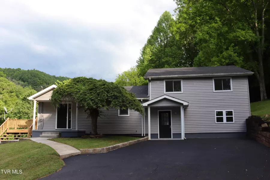 4839 Thackers Branch RD, Norton, VA 24273