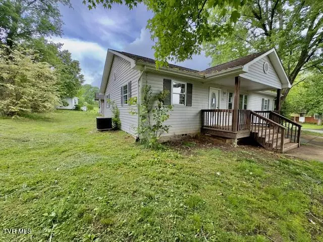 206 Summey CIR, Greeneville, TN 37745