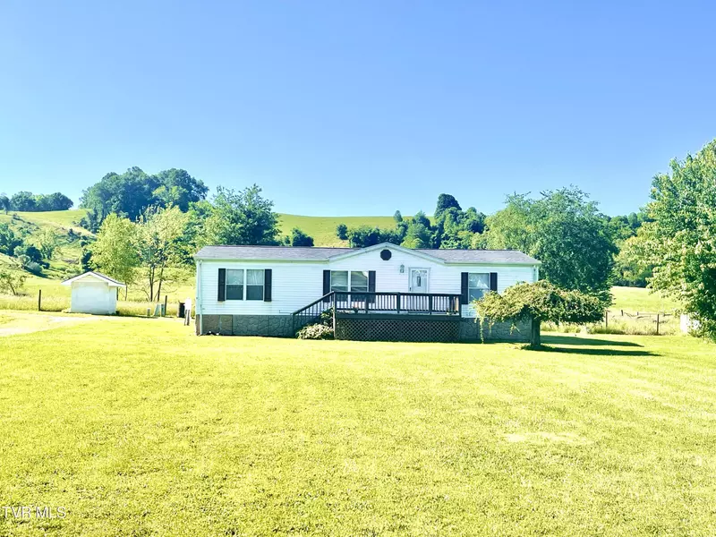 3830 Baptist Valley RD, Cedar Bluff, VA 24609