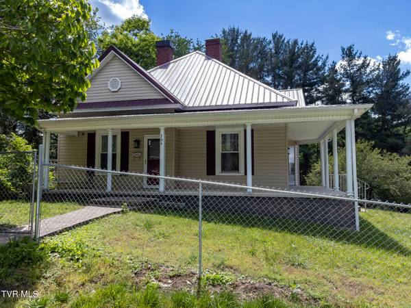 304 Chestnut ST,  Appalachia,  VA 24216