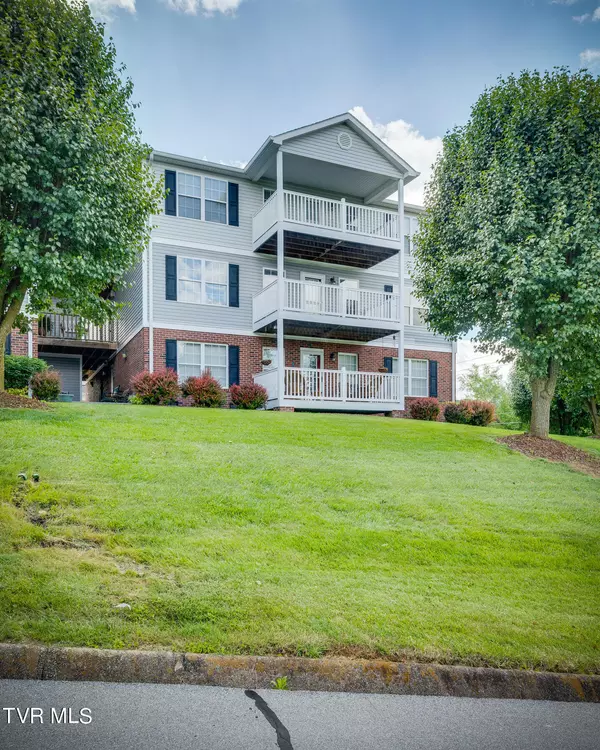 700 Sir Echo DR #203,  Kingsport,  TN 37663