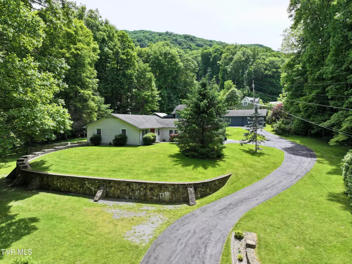 Roan Mountain, TN 37687,335 Ingram Branch RD