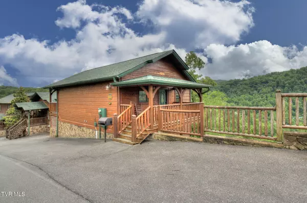 Gatlinburg, TN 37738,808 Resort WAY