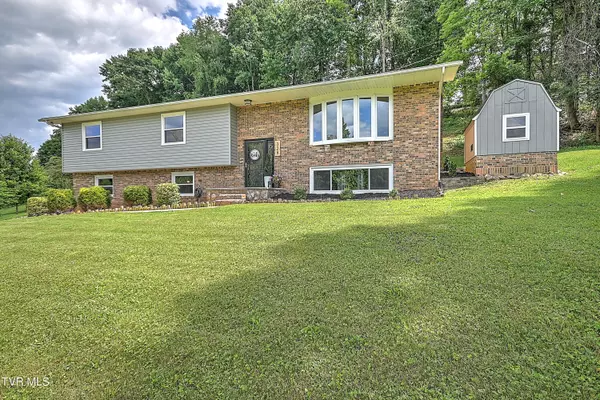 328 Montezuma RD,  Kingsport,  TN 37664