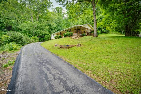 Roan Mountain, TN 37687,101 Shadow Mountain RD