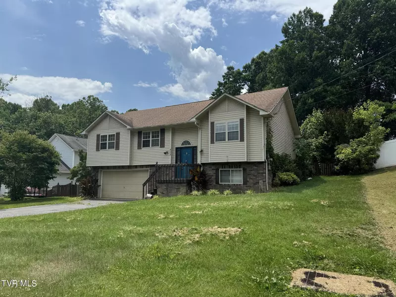 405 Neal DR, Bluff City, TN 37618