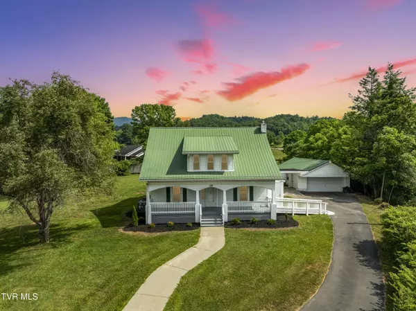 134 Sprucey LN, Mountain City, TN 37683