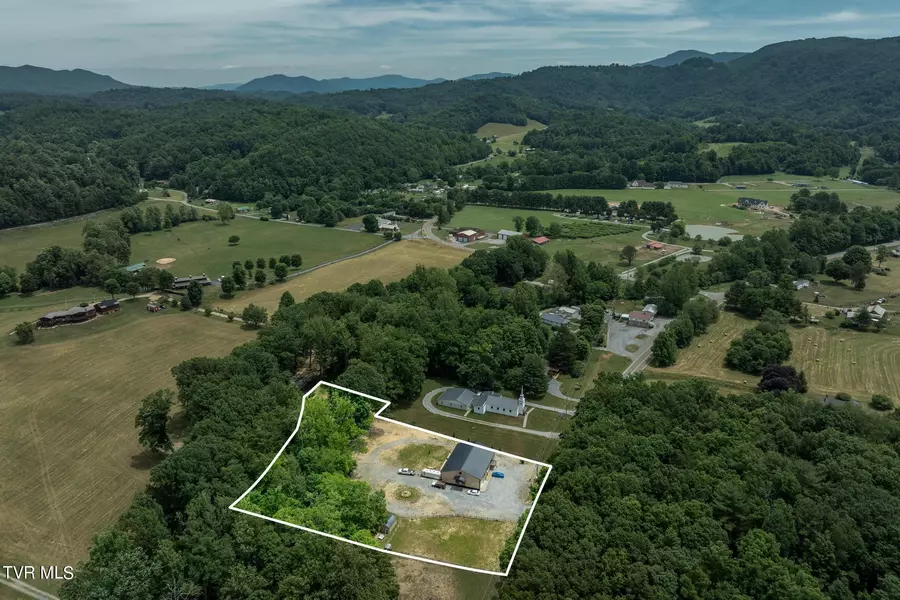 2353 Highway 107, Unicoi, TN 37692