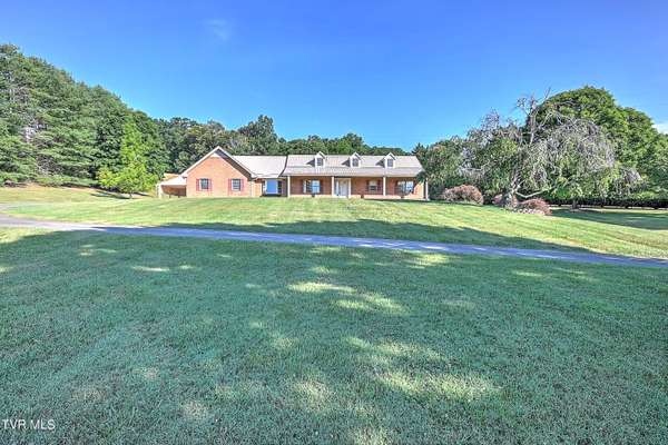 Afton, TN 37616,1035 River Village LN