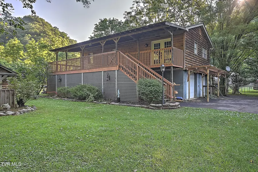 853 Carden Hollow RD, Bristol, TN 37620