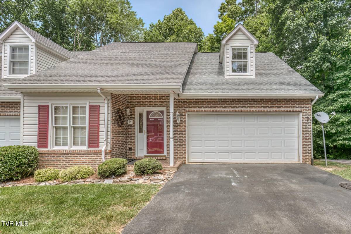 Johnson City, TN 37604,24 Cherokee Ridge CT