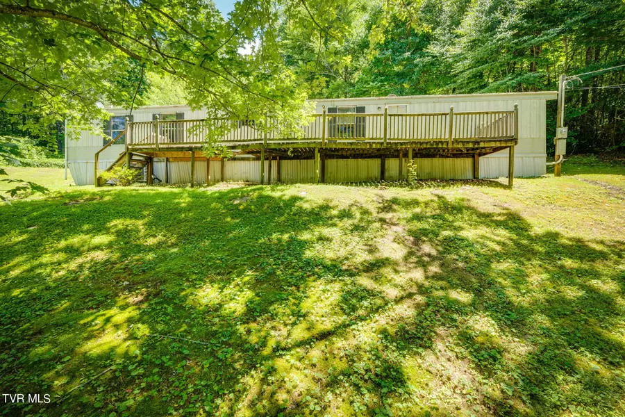 333 Jenkins Hollow RD, Elizabethton, TN 37643