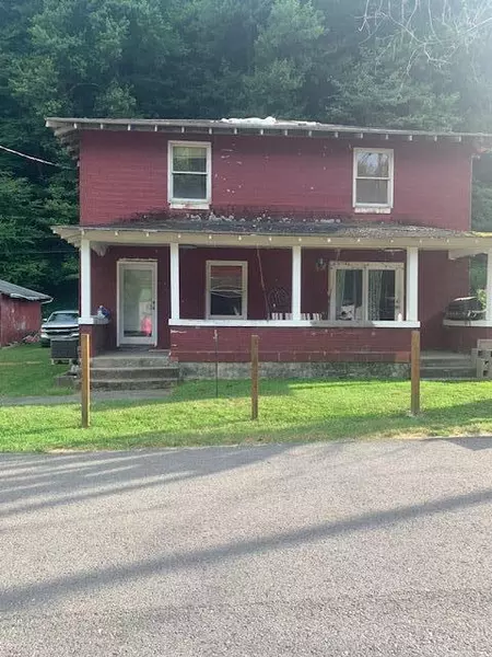 1710 Derby RD, Appalachia, VA 24216