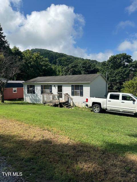 Elizabethton, TN 37643,525 Pear Tree LN