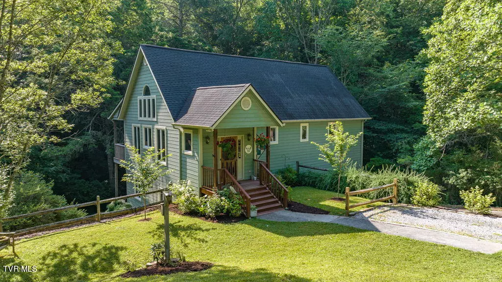 141 Laurel Highlands RD, Roan Mountain, TN 37687